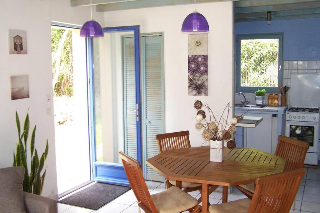 Maison Avec Jardin Clos. Animaux Acceptes - Wifi - Proche Plages De La Trinite Sur Mer Et Carnac Buitenkant foto